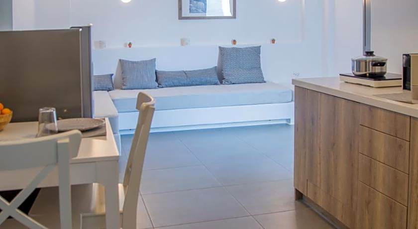 Amphitrite Suites Santorini
