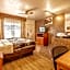 The Classic Desert Aire Hotel