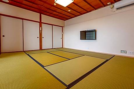 Standard Japanese-Style Room - Private Bathroom - Non-Smoking