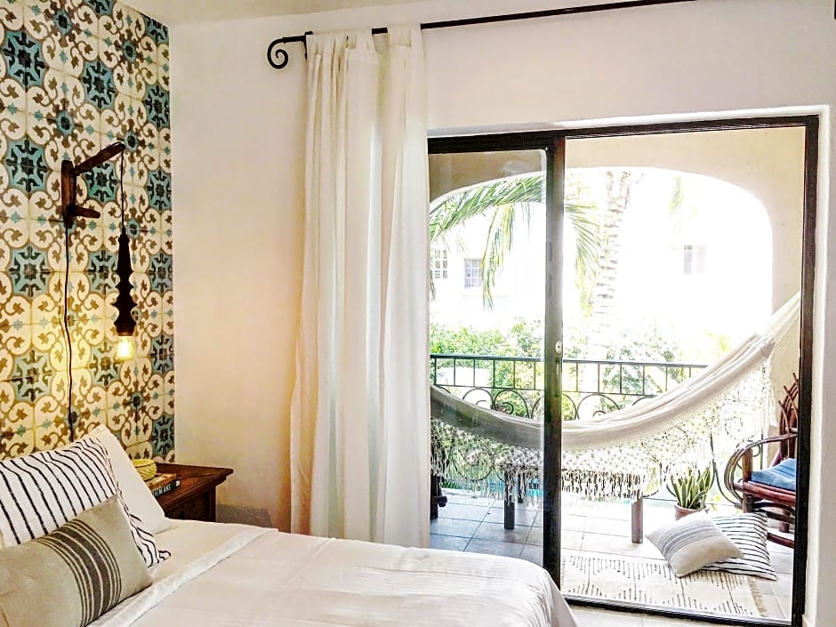 Bric Hotel & Spa – Playa del Carmen, TX