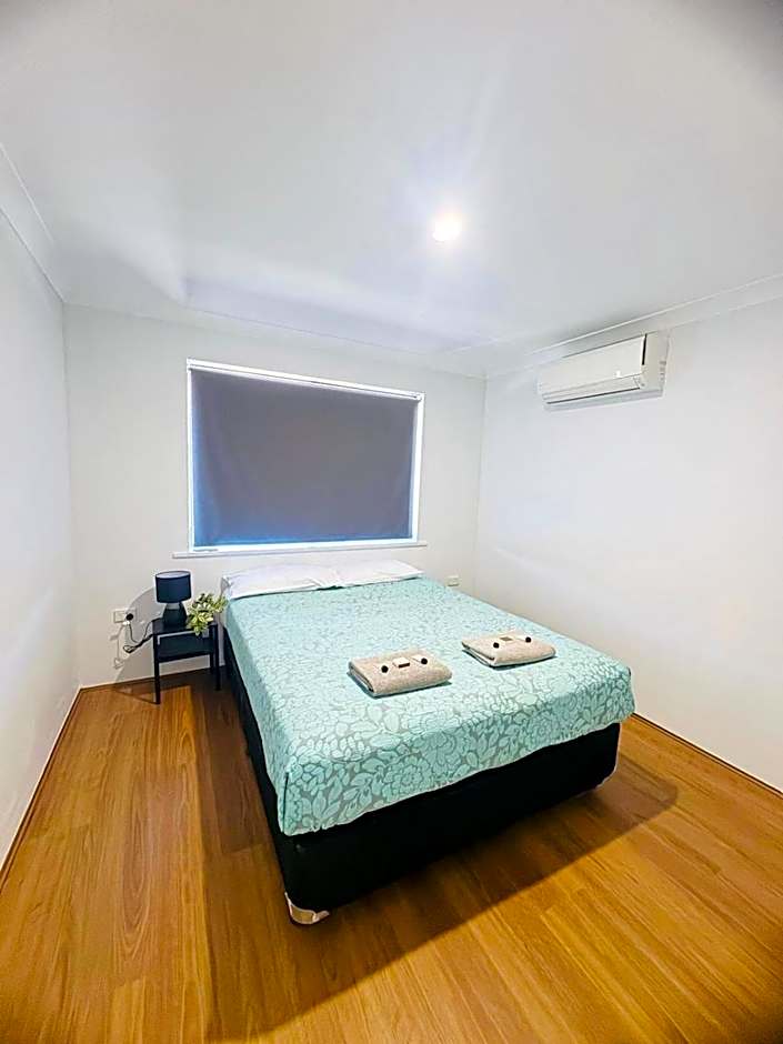 Photo 1 of 13 of Studio 1 Queen Bed
