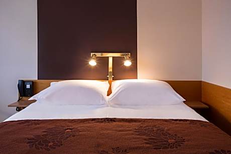 Standard Double Room with Double Bed