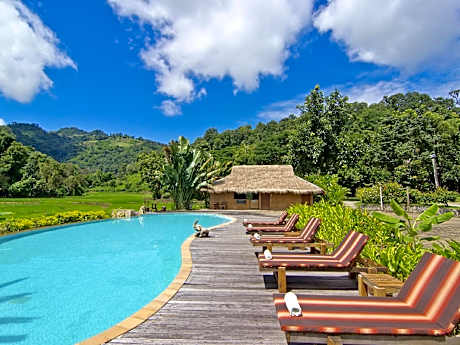 Hmong Hilltribe Lodge