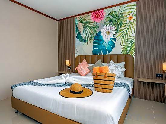 Outdoor Inn Kata Hotel