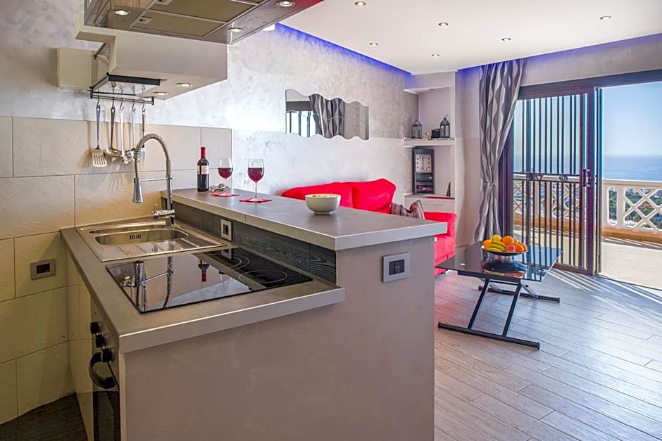 109 Penthouse , incredible view, Marco