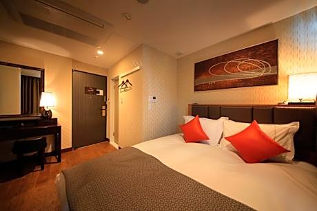 Queen Room -Non Smoking with Extra Bed - Annex - No Daily Cleaning