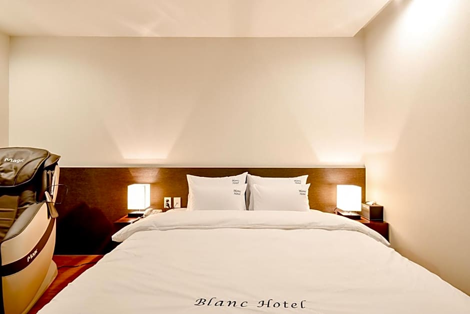 Blanc Business Hotel