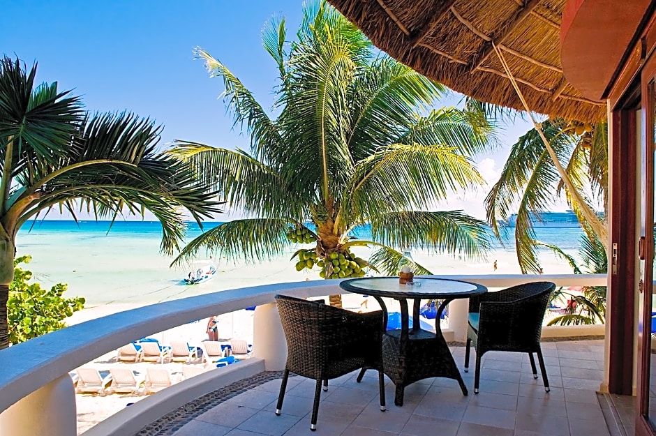 Playa Palms Beach Hotel