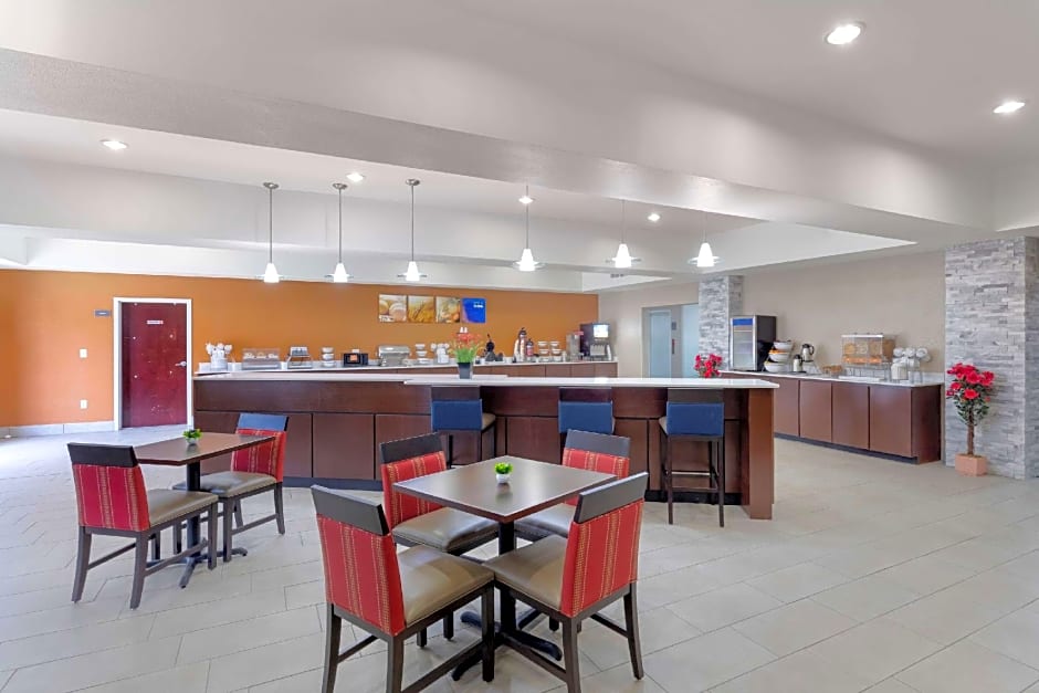Comfort Suites