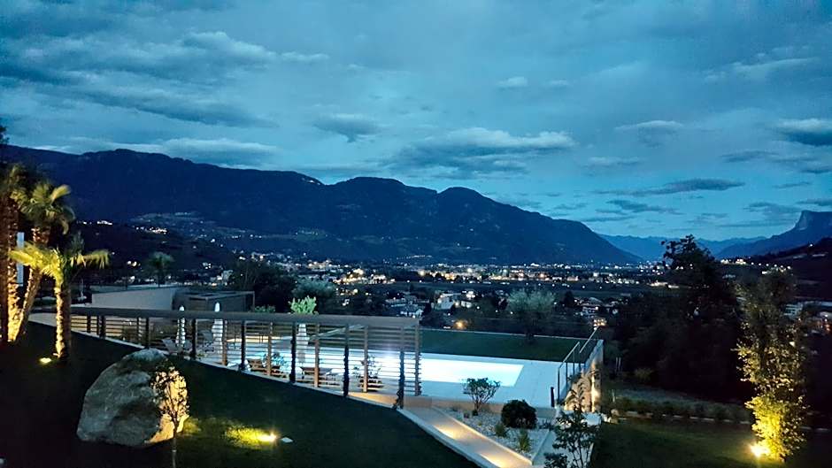 The View Luxury Suites