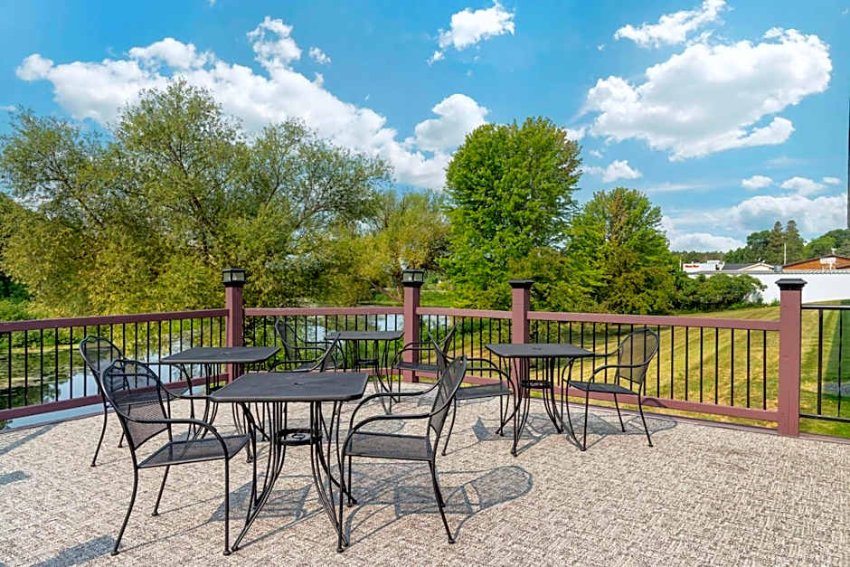 Best Western Spooner Riverplace