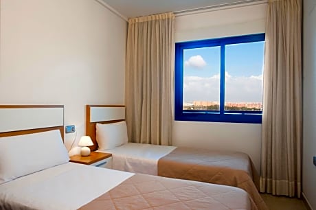 One-Bedroom Apartment (1 Adult)