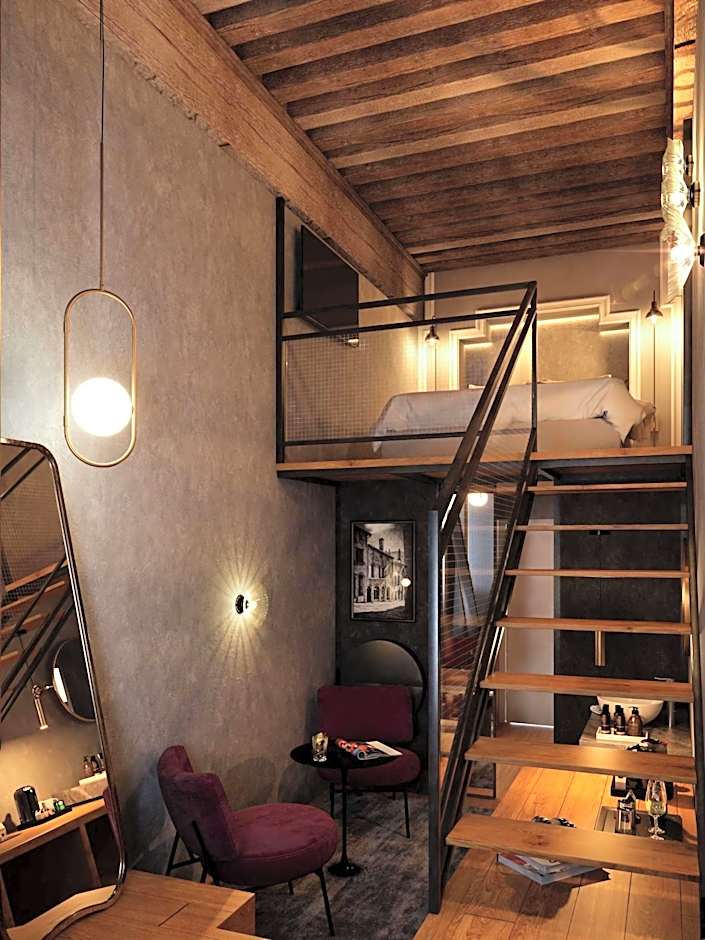 Cour des Loges Lyon, a Radisson Collection Hotel