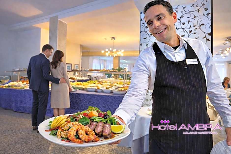 HOTEL AMBRA - Fronte Mare - Vicinissimi al Centro