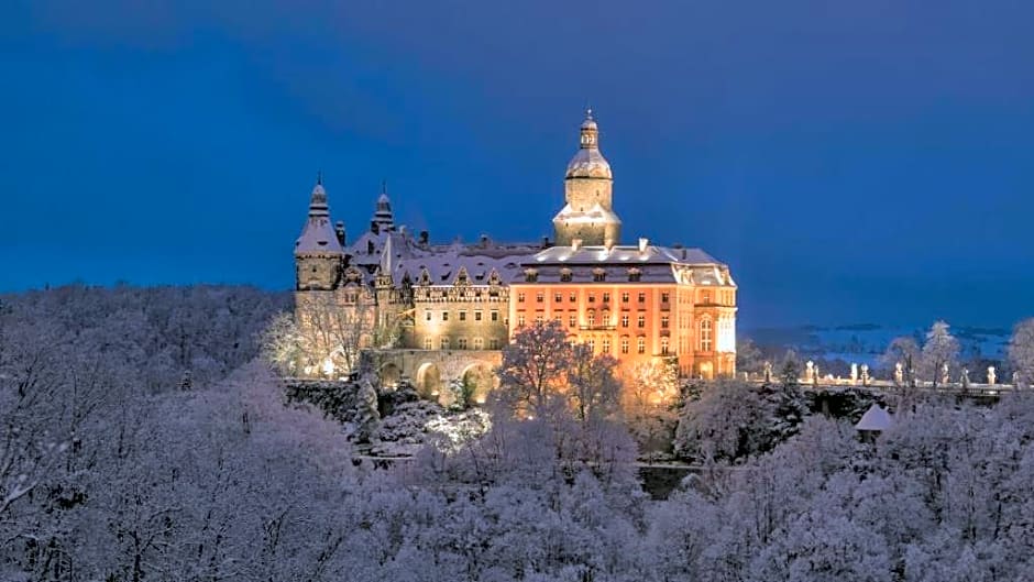 Hotel Przy Oślej Bramie - Zamek Książ