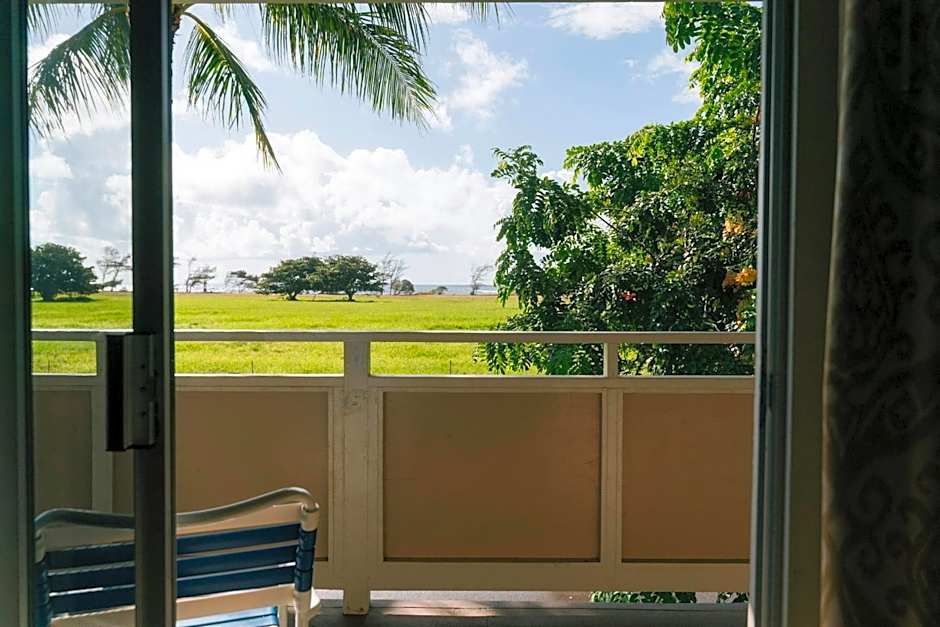 Plantation Hale Suites