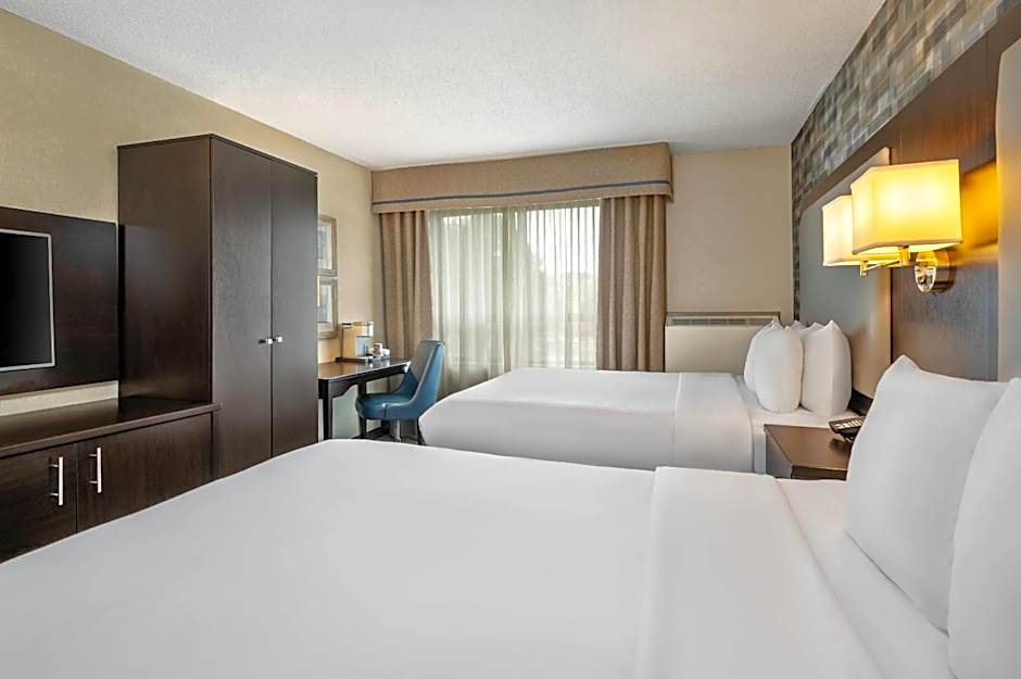 Comfort Inn Montreal Aeroport