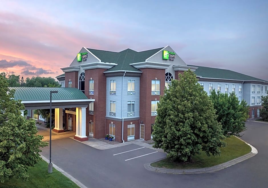 Holiday Inn Express & Suites Superior