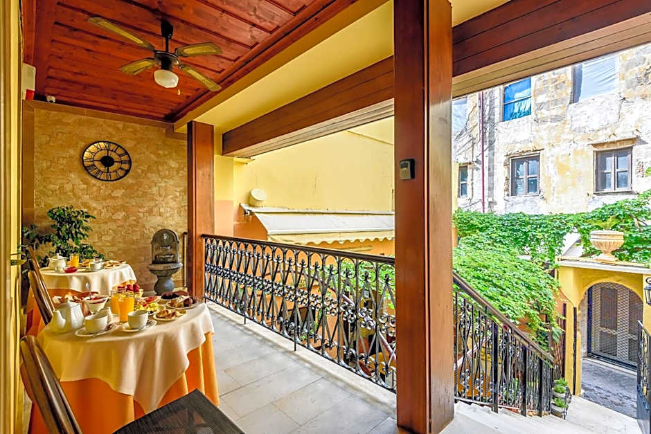 Belmondo Hotel