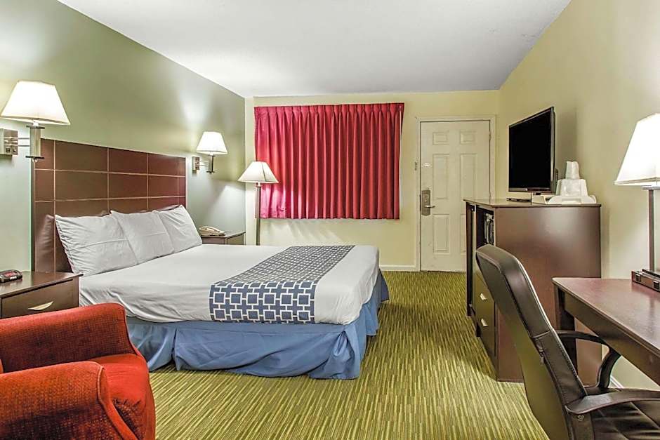 Rodeway Inn Groton