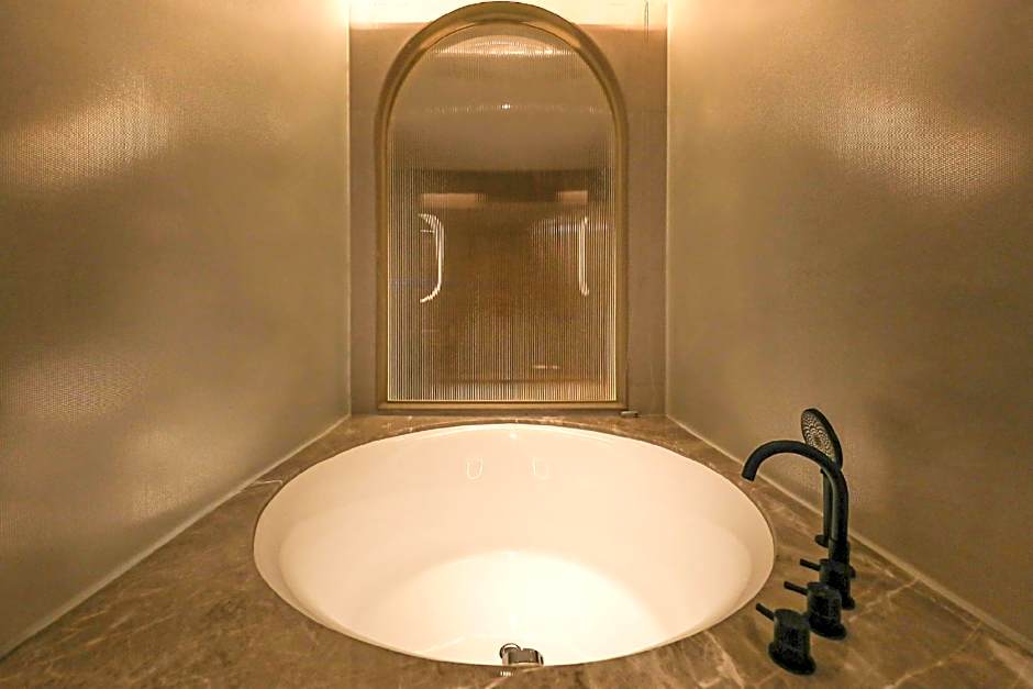 Renjoy Courtyard Hotel Tunchang Xiangshan