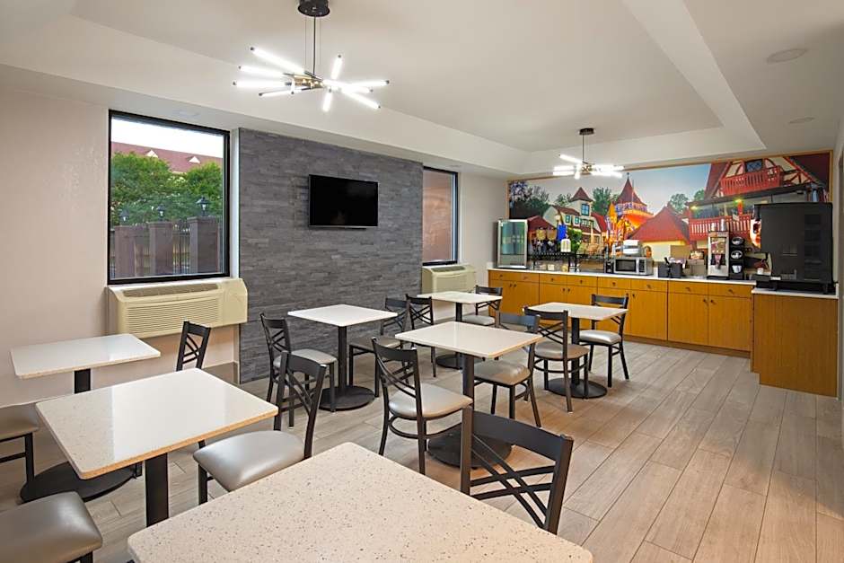 Days Inn by Wyndham Helen