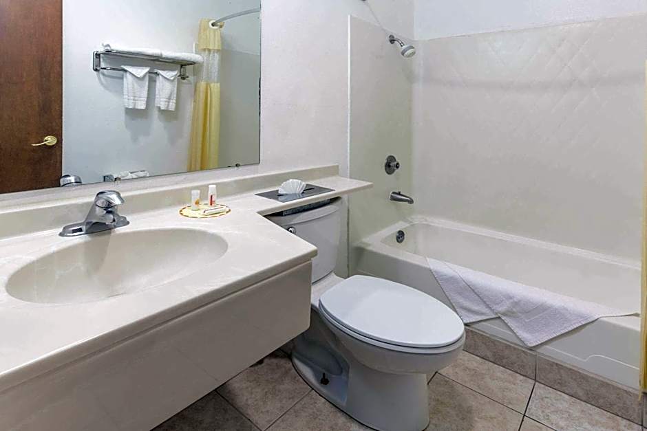 Days Inn by Wyndham Medford