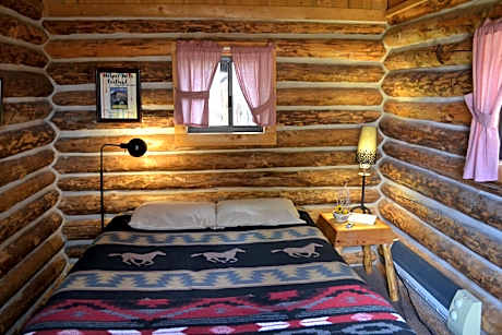 cabin 2 # queen bed