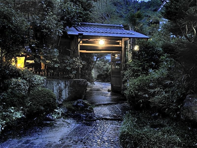 Kyoto Uji Hanayashiki Ukifune-En