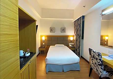 Single Room with Private Bathroom