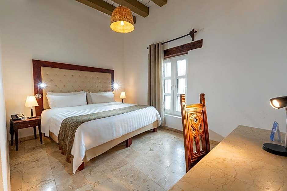 Photo 1 of 5 of Superior King Room
