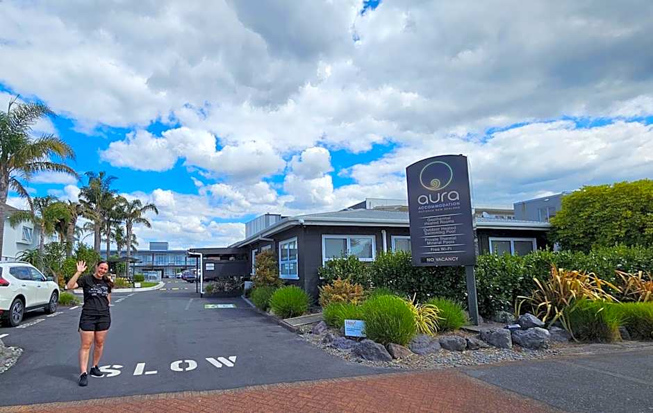 Aura Accommodation