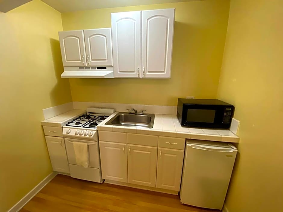 Hollywood Celebrity Hotel