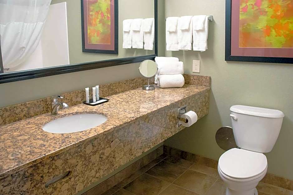 Grand Forks Lodge and Suites