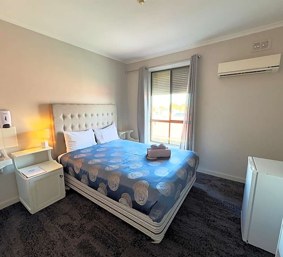 Tailem Bend Riverside Hotel