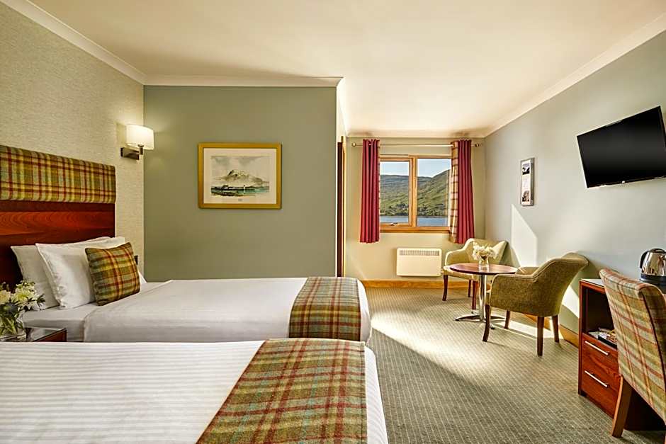 Clan Macduff Hotel