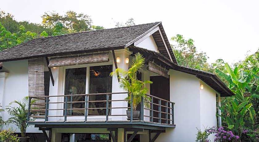 Koyao Bay Pavilions Hotel