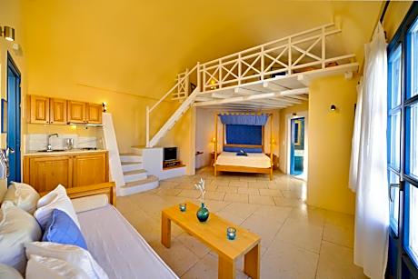 Family Apartment - Split Level