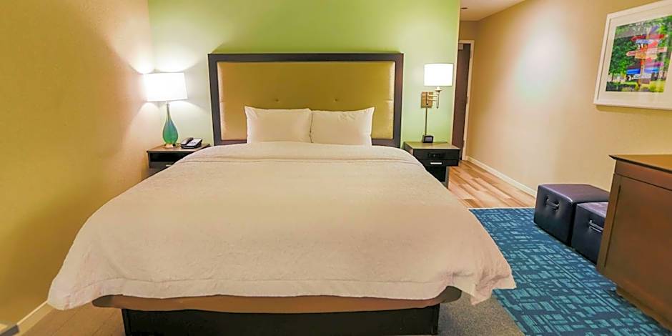 Hampton Inn By Hilton & Suites Charlotte/Ballantyne, Nc