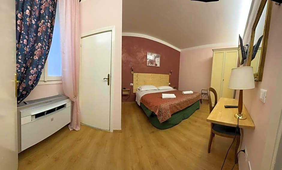 Piccolo Hotel