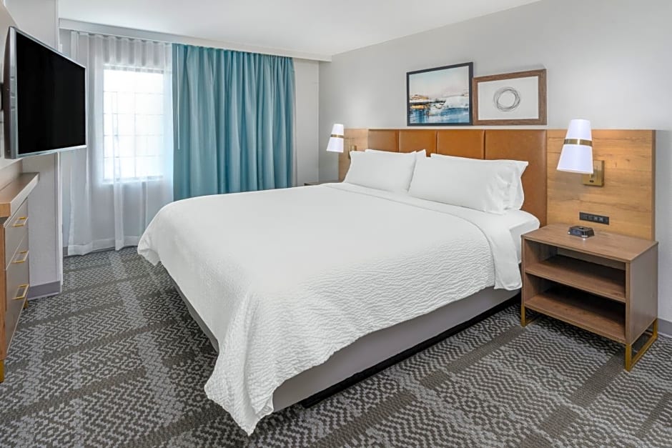 Staybridge Suites Denver - Cherry Creek