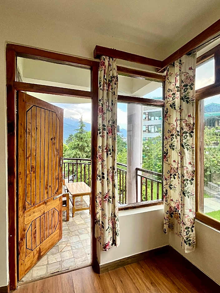 Tourist Hotel