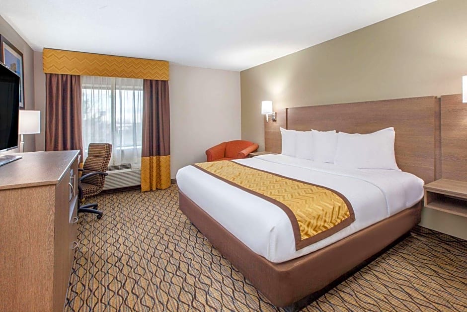 Baymont by Wyndham Grand Rapids Airport