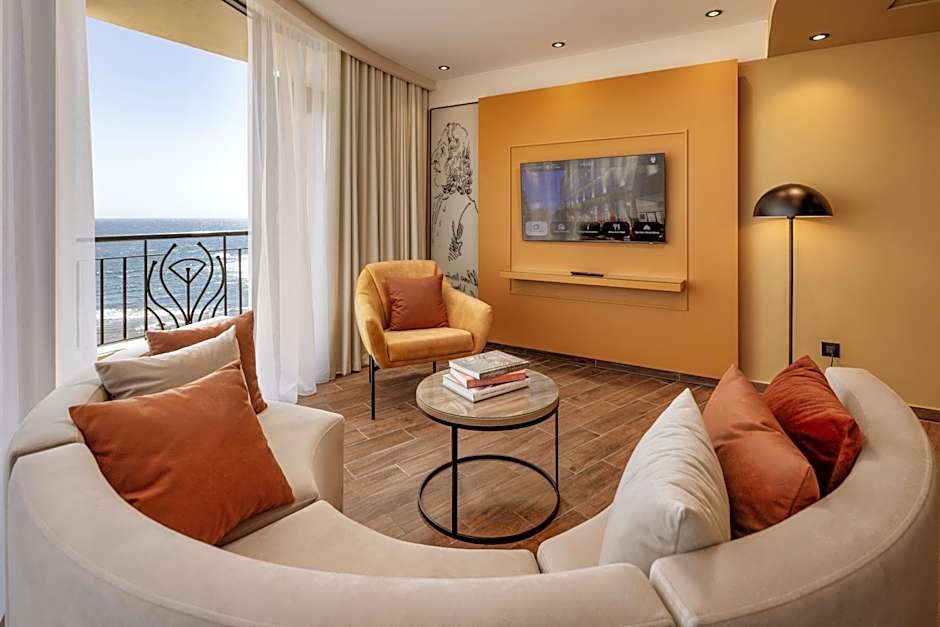 Golden Tulip Vivaldi Hotel