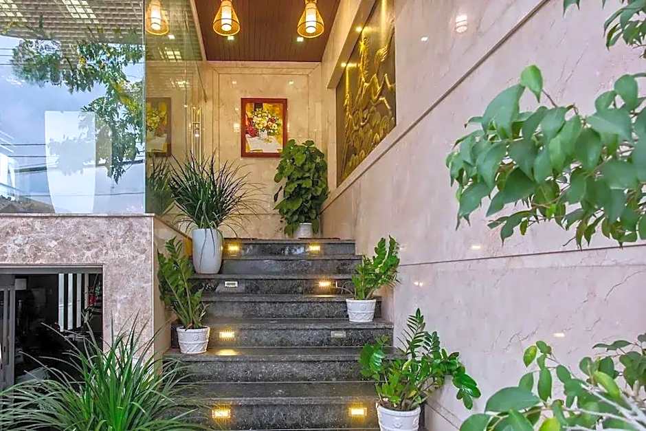 Waikiki Beach Hotel Da Nang