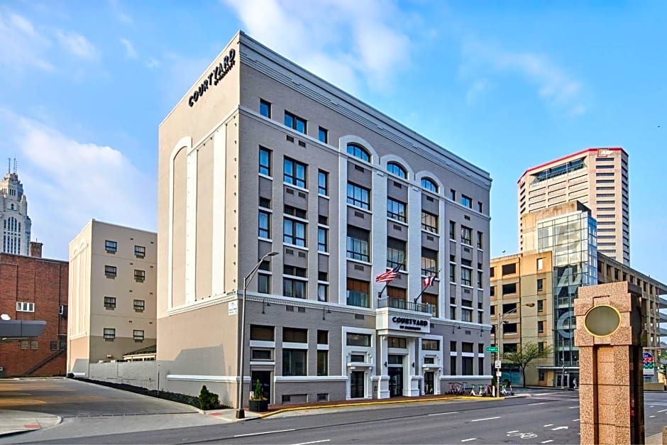 Courtyard by Marriott Columbus Downtown