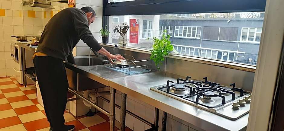 Silverfern Backpackers