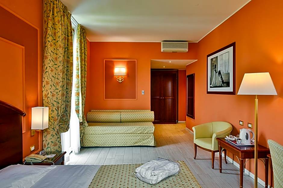 Savoia Hotel Regency