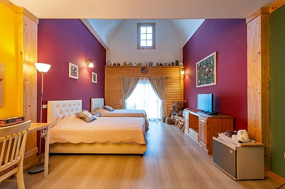 Belmont Village Hotel