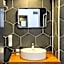 8 Rooms Hotel